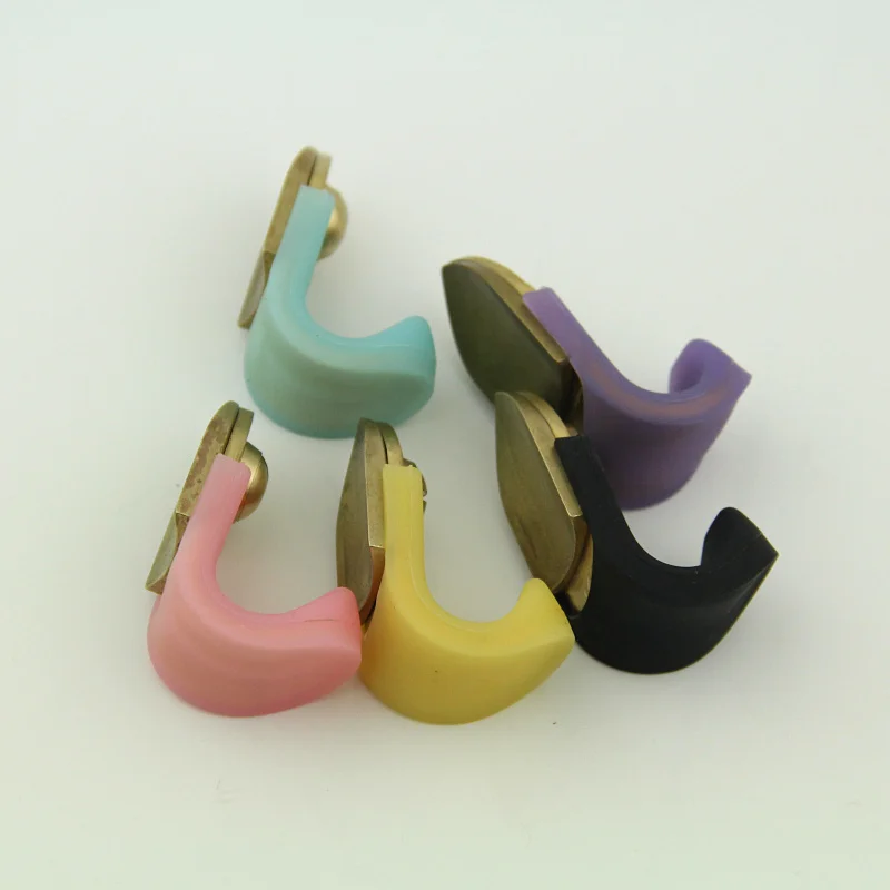 

Накладка на палец, сопрано-альт тенор, саксофон, мягкая подушка для большого пальца, защитный чехол, износостойкий, 5 комплектов