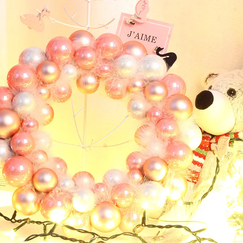 Bolas de Navidad para el hogar, adornos colgantes para &aacute;rbol de Navidad, corona de plumas para decoraci&oacute;n de fiesta de Navidad, A&ntilde;o Nuevo, 2022-2