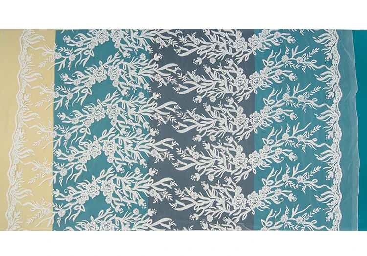 Мягкая марлевая ткань трехмерная вышивка с белым молочным шелком tissu высокого