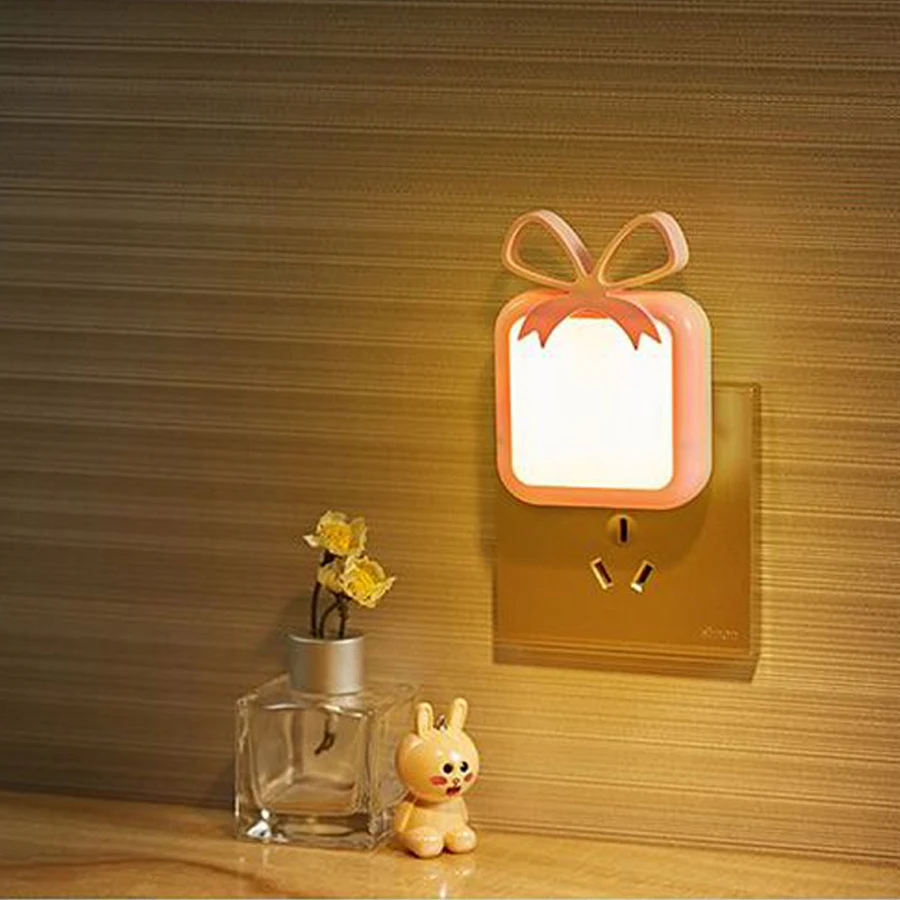 

LED light control gift box plug in intelligent induction Nightlight bedroom corridor creative energy savingA545