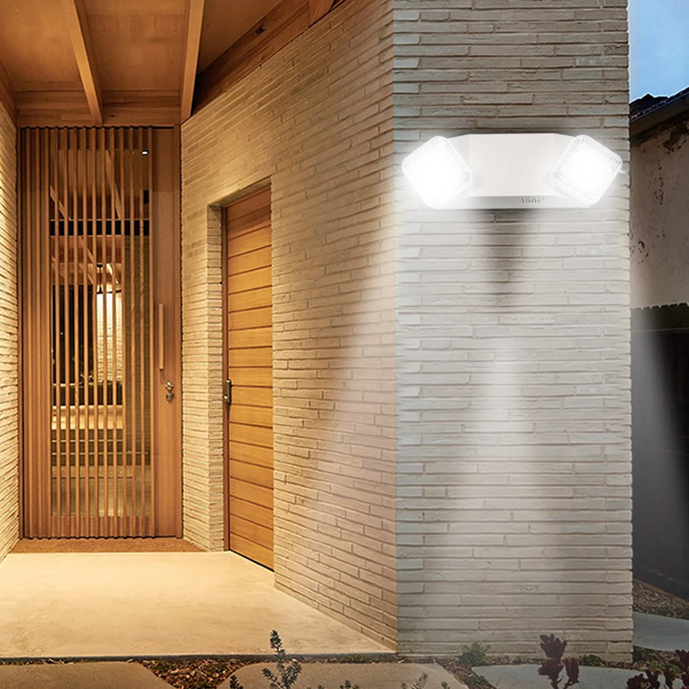 Фонарь светодиодный аварийный настенный с двумя головками и регулируемой