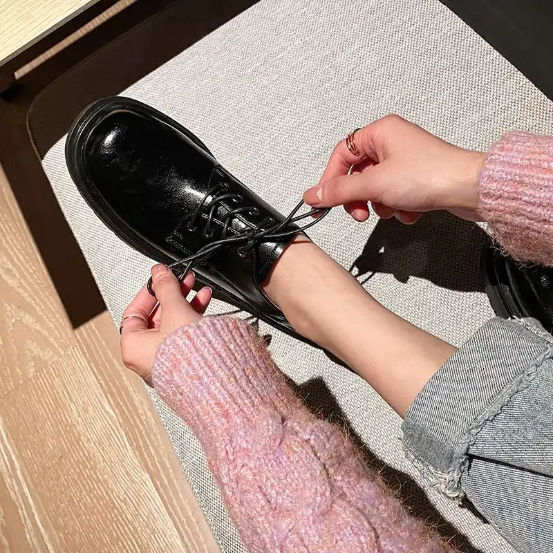 

Krazing Pot 2021 early spring new arrival split leather round toe med heel cross-tied British style young lady women pumps L70