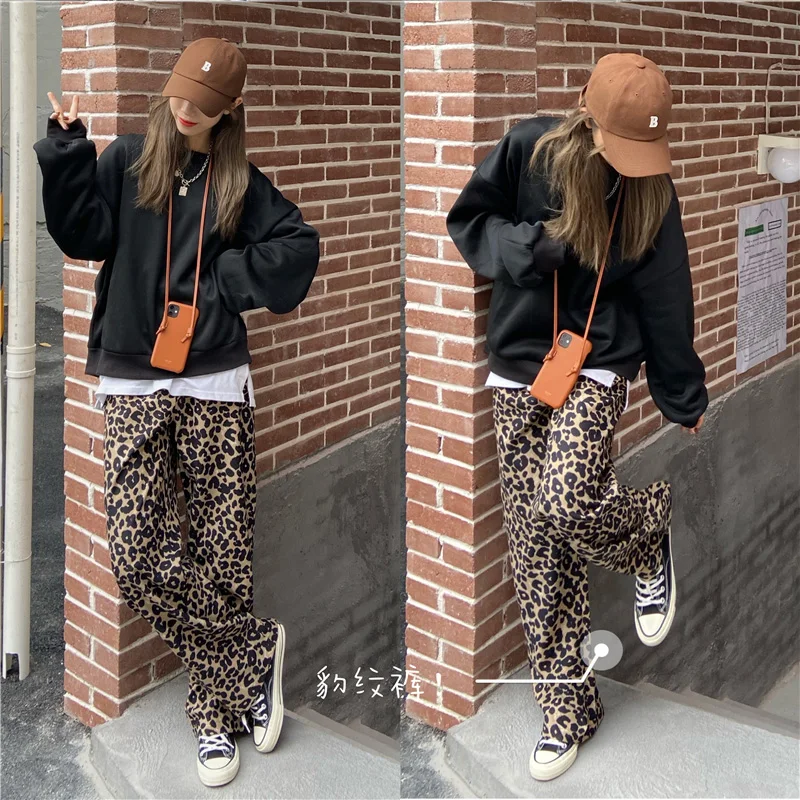 

Молодая девушка с леопардовым принтом элегантные длинные брюки женские Винтаж Повседневное Уайлд Высокая талия Штаны Капри уличная впитыв...