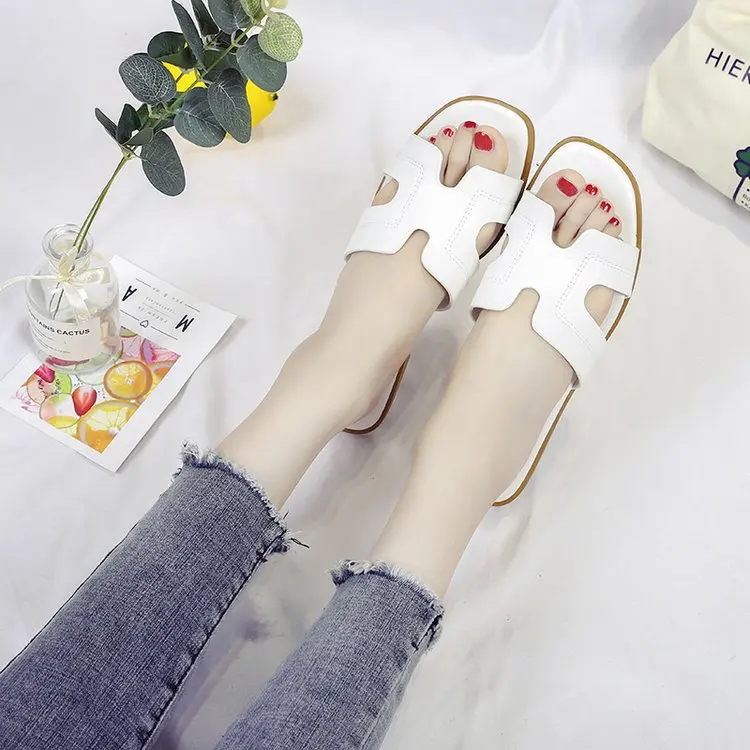 

2021 summer new sandals and slippers women's casual set toe beach work casual all-match sandals flat heel college women's shoes