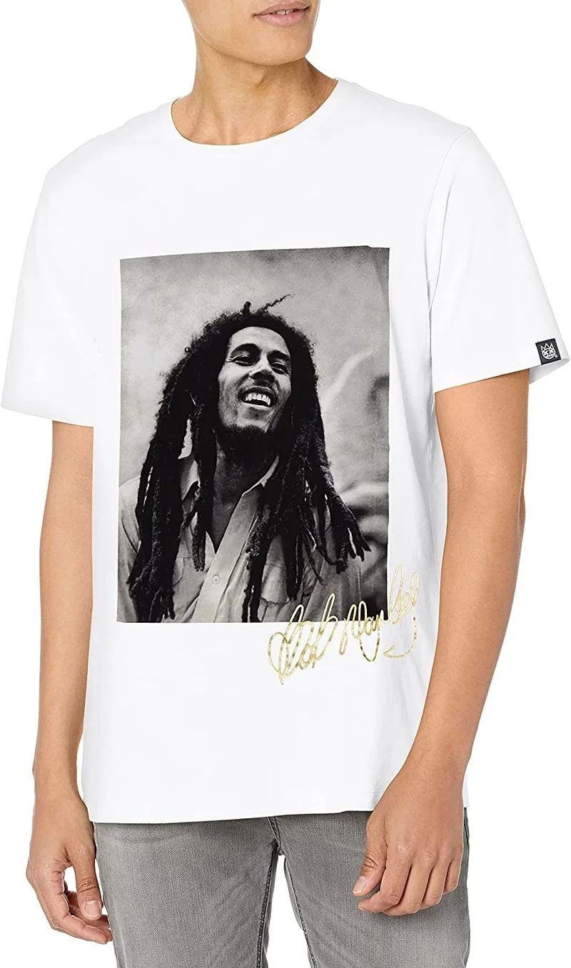 

Культовая индивидуальность мужской футболки