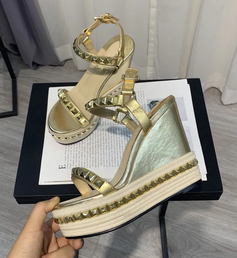 

Prowow White Platform Sandals Women Designer Open Toe Rivet Wedges Shoes For Women Sandals Runway High Heels Sexy 12cm
