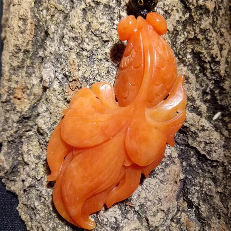 

Xinjiang A Cargo Golden Silky Jade Hand-Carved Goldfish Pendant Every Year More Than Necklace Pendant Workmanship