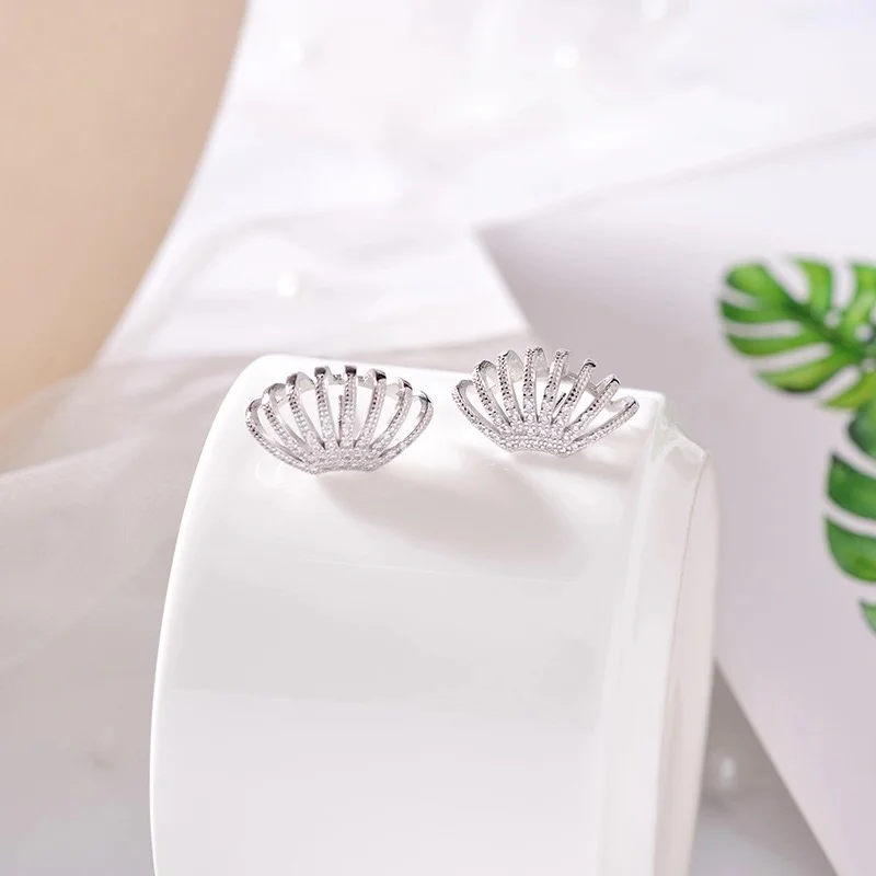 ZOBEI минималистский личности Корона Серьги гвоздики для женщин Аутентичные 925