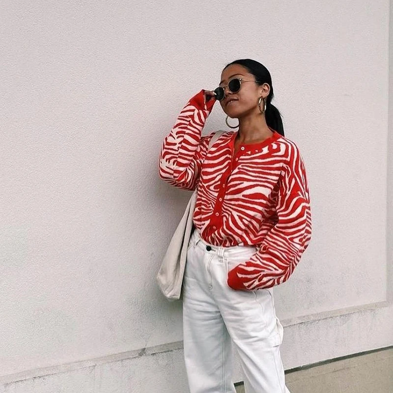 Кардиган женский вязаный на пуговицах оранжевый с зеброй Осень-зима 2021 - купить