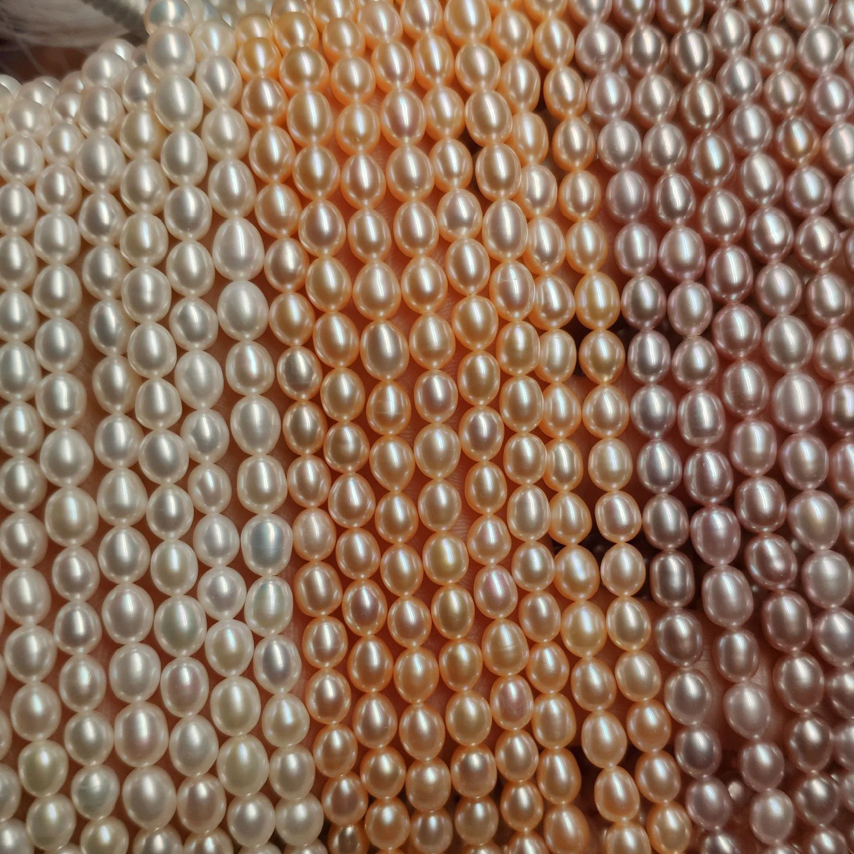 

5-6 мм в форме риса натуральный пресноводный жемчуг колье DIY Ювелирные изделия 38 см одинарная нить 15 "для женщин