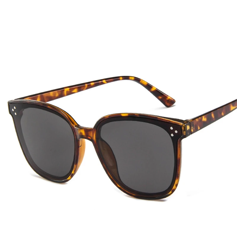 

Luxury Cat Eye Frame Sunglasses Women Men Driving Vintage Round Oversized Sun Glasses Brand Designer UV400 2020