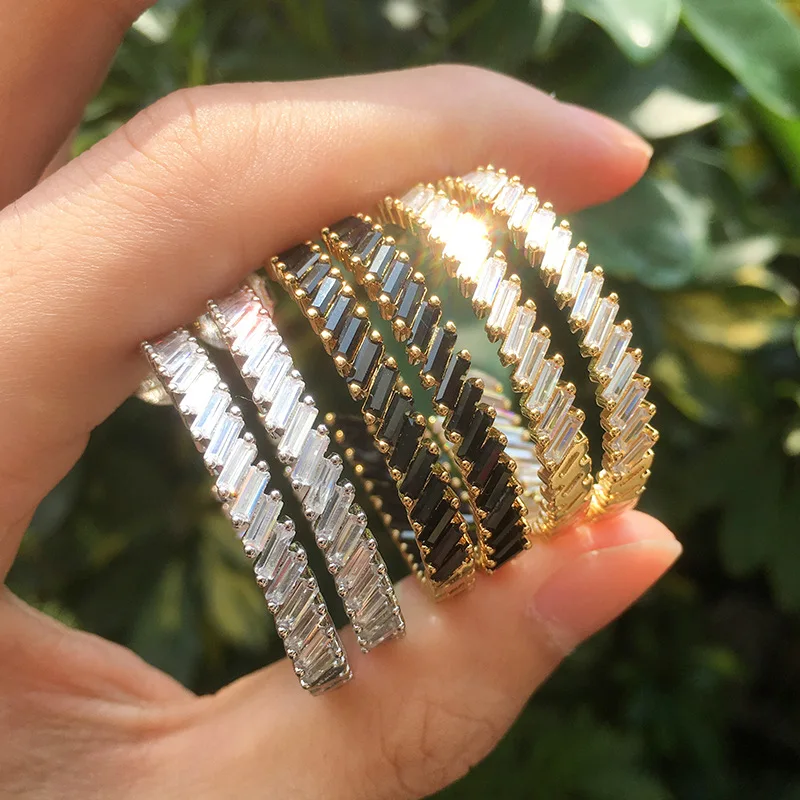 

2021 High Qualit Copper Geometry White AAA Cubic Zirconia Geometry Round Earring Fashion Hoop Earrings For Women Fashion jewelry