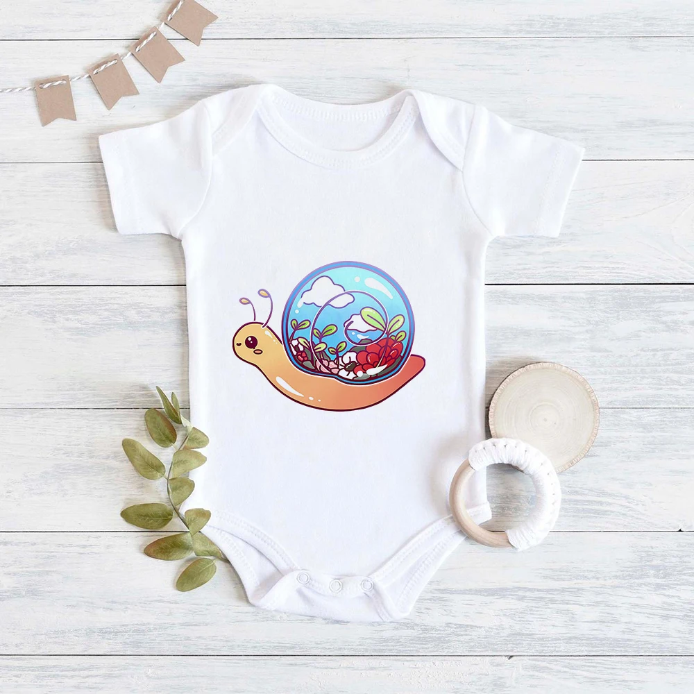 

Snails Eco Ball Cartoon Graphic Onesie 2021 New Born Baby Cozy Bodysuit Loose Soft Baby Girl Clothes Korean Trend Infant Pajamas