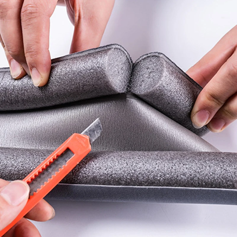 Уплотнительная лента из поролона звукоизоляция стен дверная Нижняя пробка