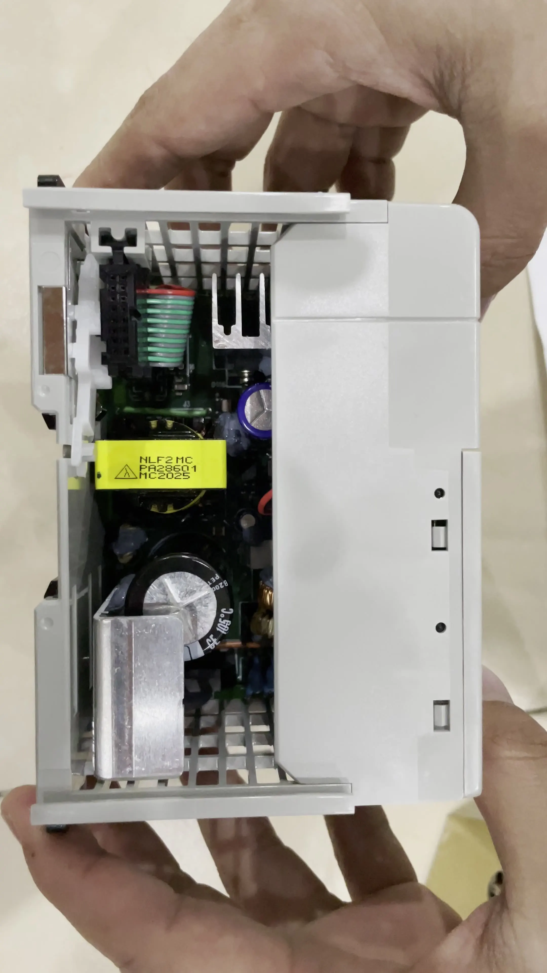 

В наличии хорошая цена 1769-PA4 Allen Bradley Compact I/O, расширительные блоки питания