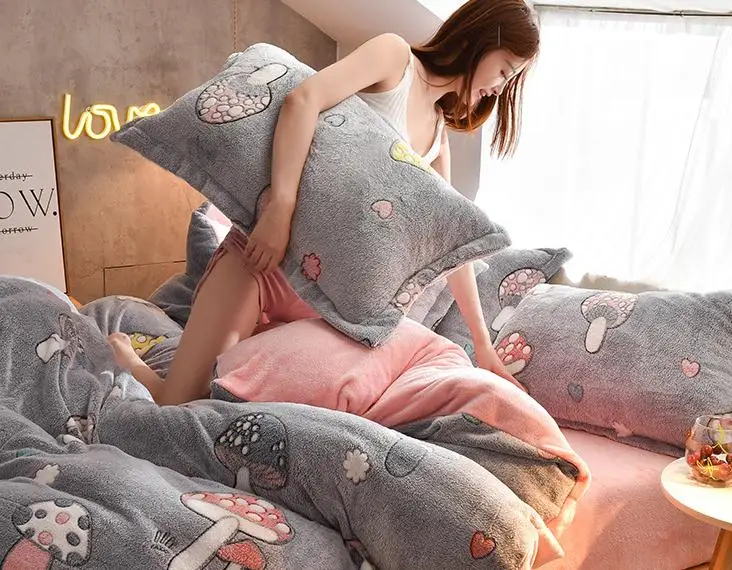 Winter Flannel Fleece duvet cover single Comforter cover Home textile 1pc cartoon Solid warm quilt cover Velvet bedcover