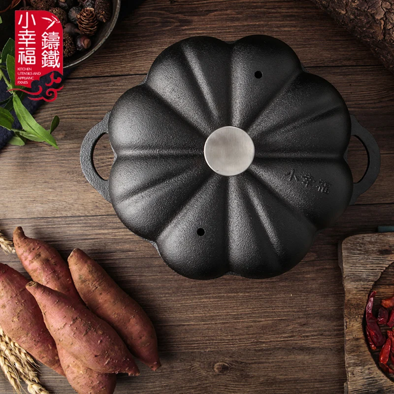 Чугунная выпечка домашний обжаренный артефакт жареный картофель тыква кукуруза