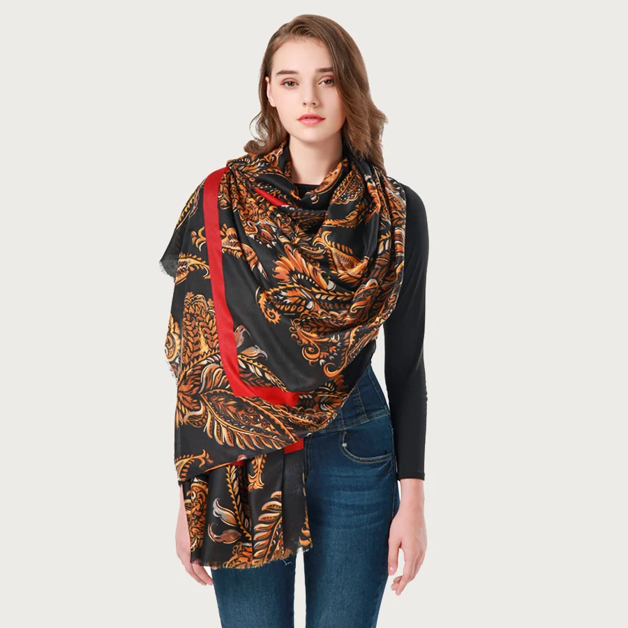 

Paisley Pattern Hijab Scarf for Women Luxury Soft Shawl Wrap Autumn New Collection Large Print Foulard