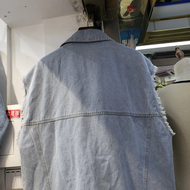 

Summer Diamonds Beading Buckle Denim Vest Women Waistcoat Fashion Big Pocket Splicing Sleeveless Jacket Loose Jeans Vests Female