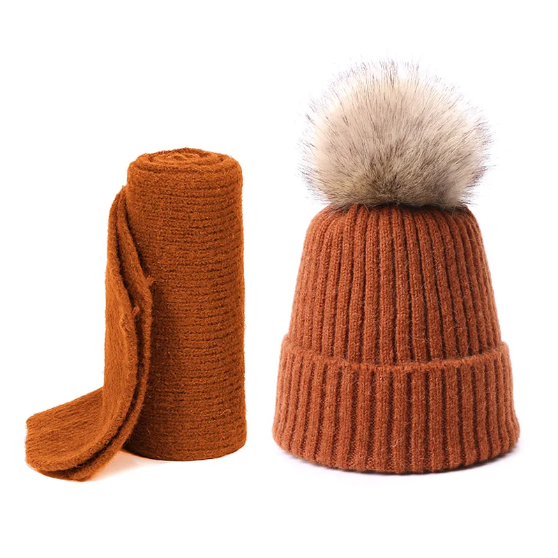 Детский зимний комплект из шапки и шарфа искусственного меха вязаный теплый