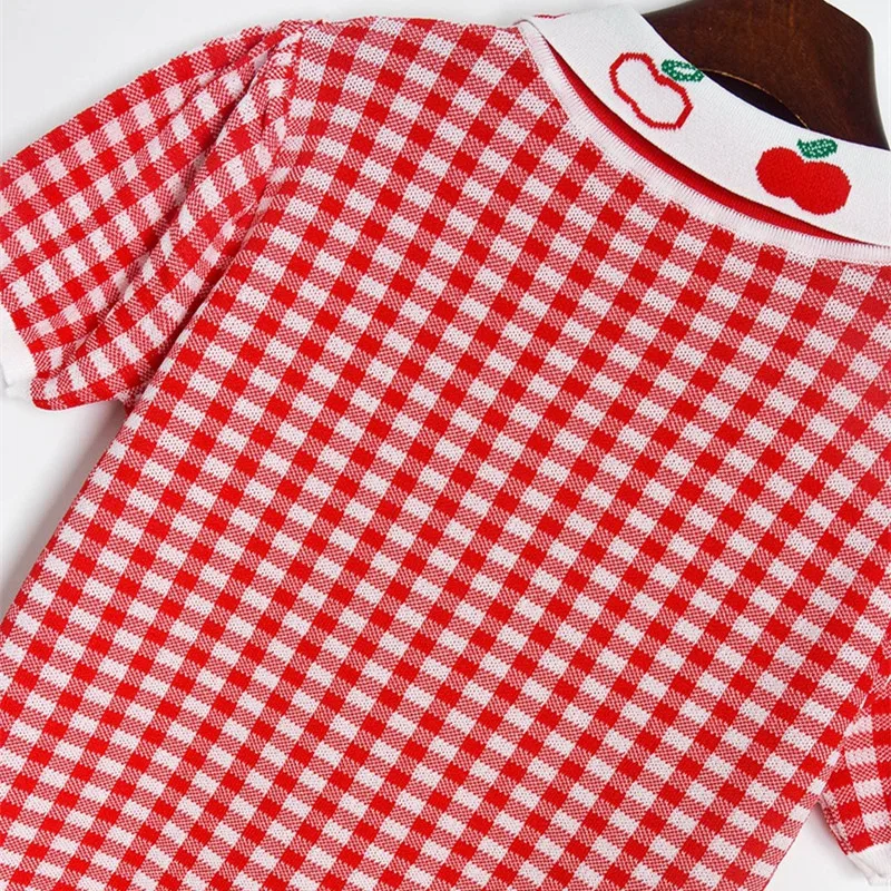 

Luxury Brand Designer Knitted Pullovers for Women Turn Down Collar Contrast Color Plaid Apple Knitted Sweater