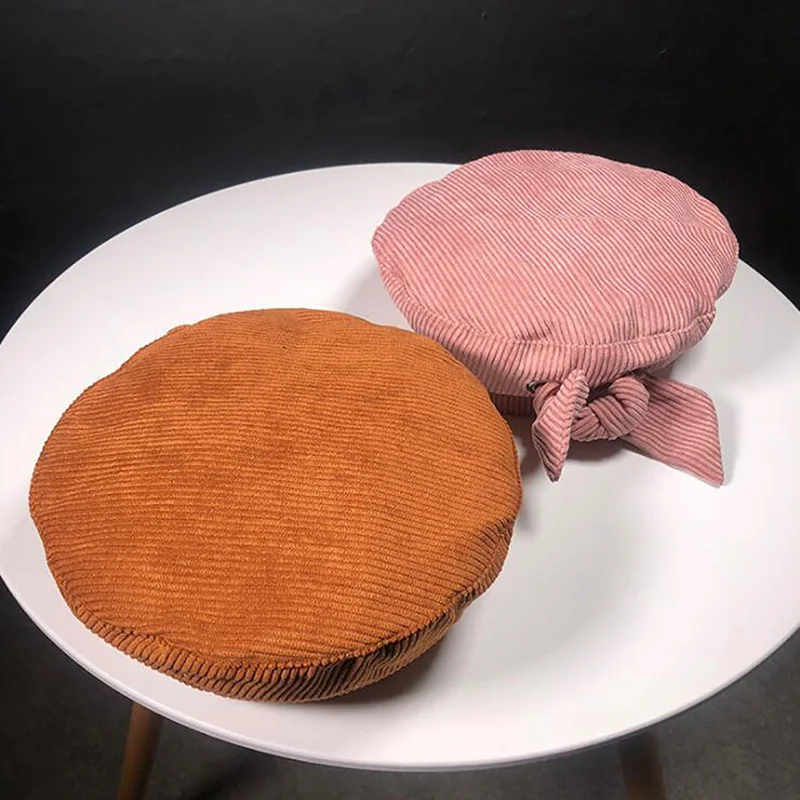 Женский осенне-зимний однотонный вельветовый берет в стиле ретро с бантом |