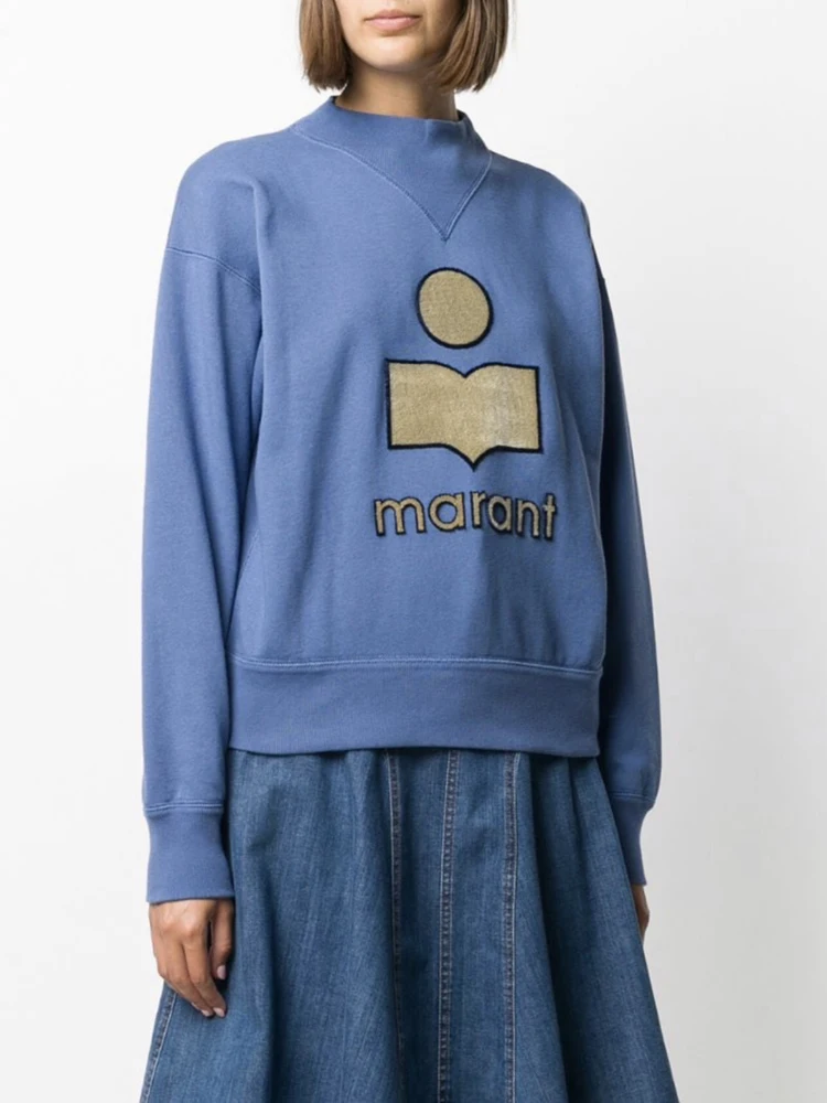 

Hoodies & Sweatshirts