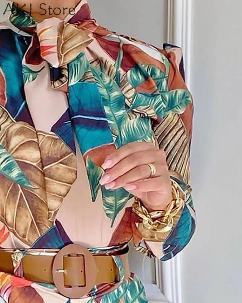 

Women Tropical Print Puff Sleeve Top & Shorts Set
