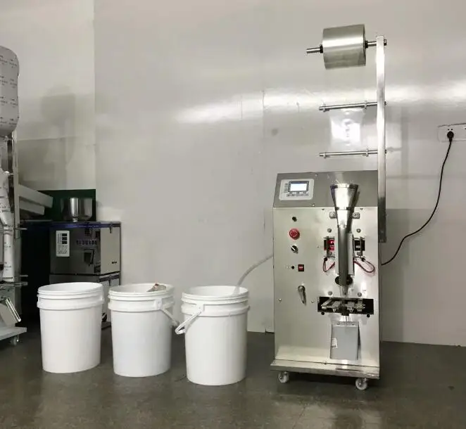 Полностью автоматическая машина для упаковки соевого соуса уксуса воды жидкости