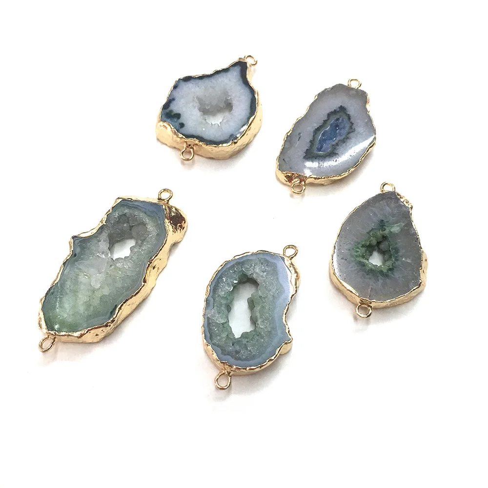 

Natural Stone Pendant Irregular Green Agated Connector for Jewelry Making Necklace Accessorie Gift for Women Size 15x35-20x40mm