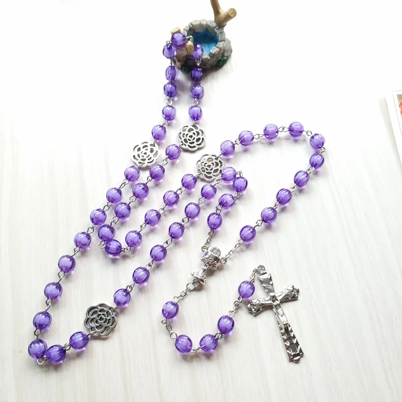 QIGO фиолетовое акриловое винтажное ожерелье из Розария длинное с кулоном крестом