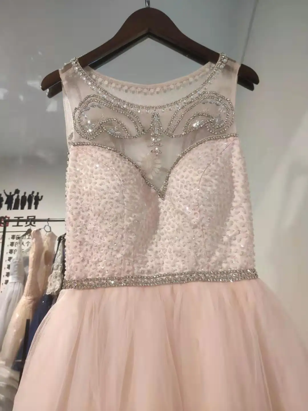 Платье для выпускного бала короткие платья из тюля без рукавов с кристаллами