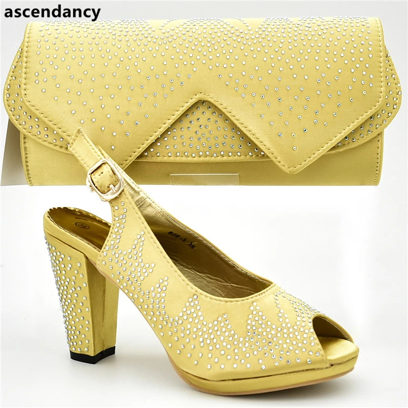 N/комплект из туфель и сумочки в африканском стиле Итальянский комплект