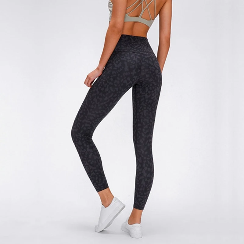 

Lululemon New Pattern Nude Skin-friendly High-waist 9-point Pants Camo Design