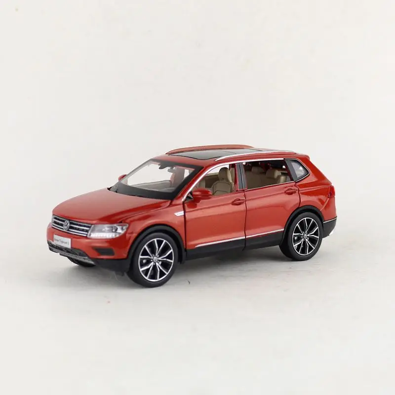 Модель игрушечного литья под давлением/Масштаб 1:32/машина Volkswagen Tiguan L/тяговый