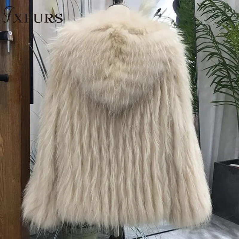 beige yellow Натуральный мех енота, куртки Для женщин в полоску меховые пальто с капюшон с натуральным мехом модные пушистая лиса мех пальто Короткие комплект одежды для девочки - Цвет: beige yellow