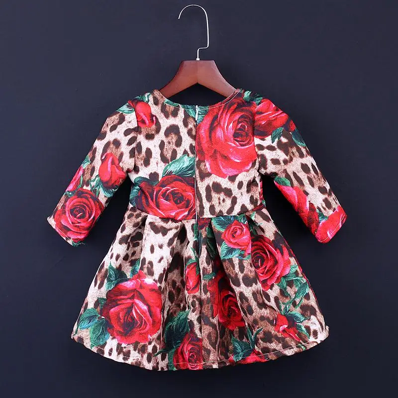 Леопардовое платье для мамы и дочки; Vestidos; Платья с цветочным принтом для мамы и дочки; платье для девочек; коллекция года; одежда для всей семьи