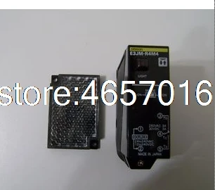 

Free shipping E3JM-R4M4-G Photoelectric Sensor Omron 100% New High Quality