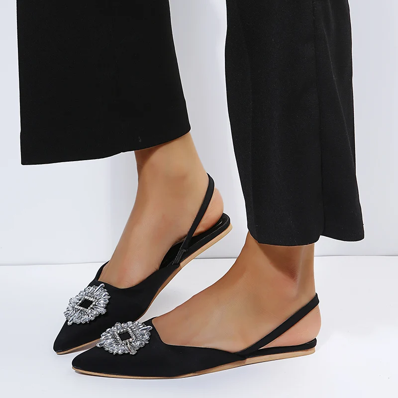 

Large Size Fashion Ladies Flat Sandals Brand Designer Ladies Shoes Elegant Temperament Muller Slippers Outdoor Party Beach Shoes