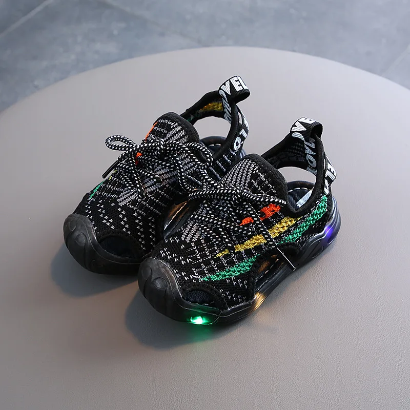 2020 Новое поступление Сандалии с светильник для маленькой принцессы Детские