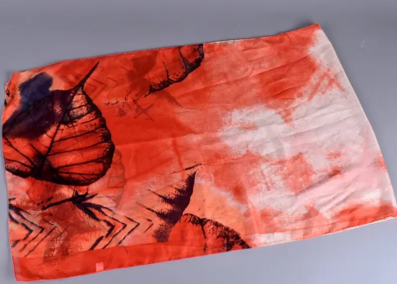 2020 New FAL/WIN Fantasy leaves chiffon scarf silk square hijab cool shawl ladies foulard femme Scarves hair bufanda mujer |