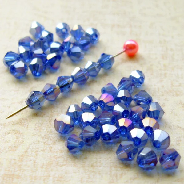 Блестящие голубые двухконусные хрустальные бусины 4 мм 100 шт. в партии | Украшения