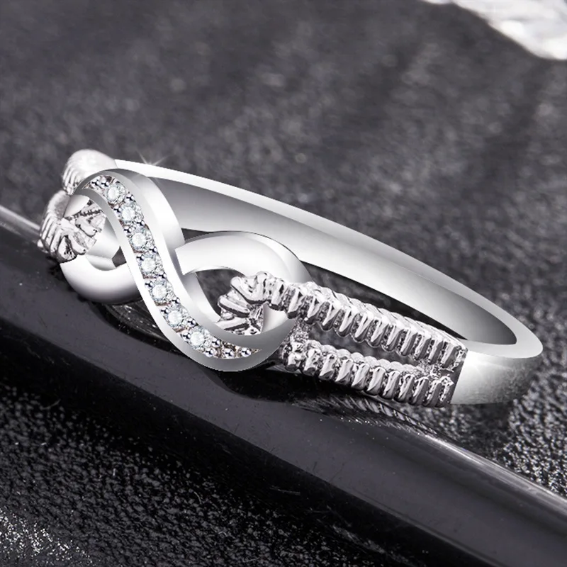 Кольцо бесконечности из стерлингового серебра 925 пробы с фианитом CZ дамское