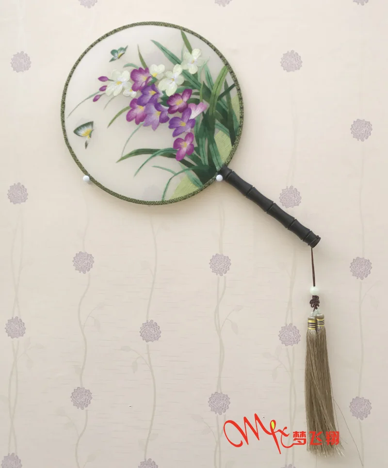 

Suzhou Embroidery Handmade Embroidery Circular Fan Double-Sided Embroidery Fan Chinese Style