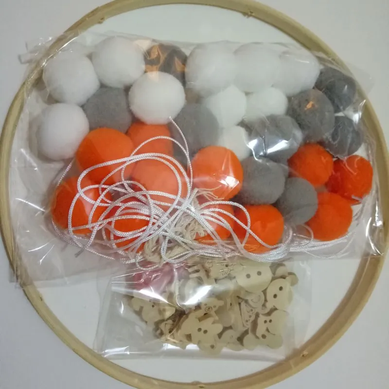 White Orange Grey Ins скандинавском шерстяными помпончиками на колокольчиков Новорожденный ребенок Bed Bell «Ловец снов» строка кулон украшение детской комнаты настенный орнамент - Цвет: White Orange Grey