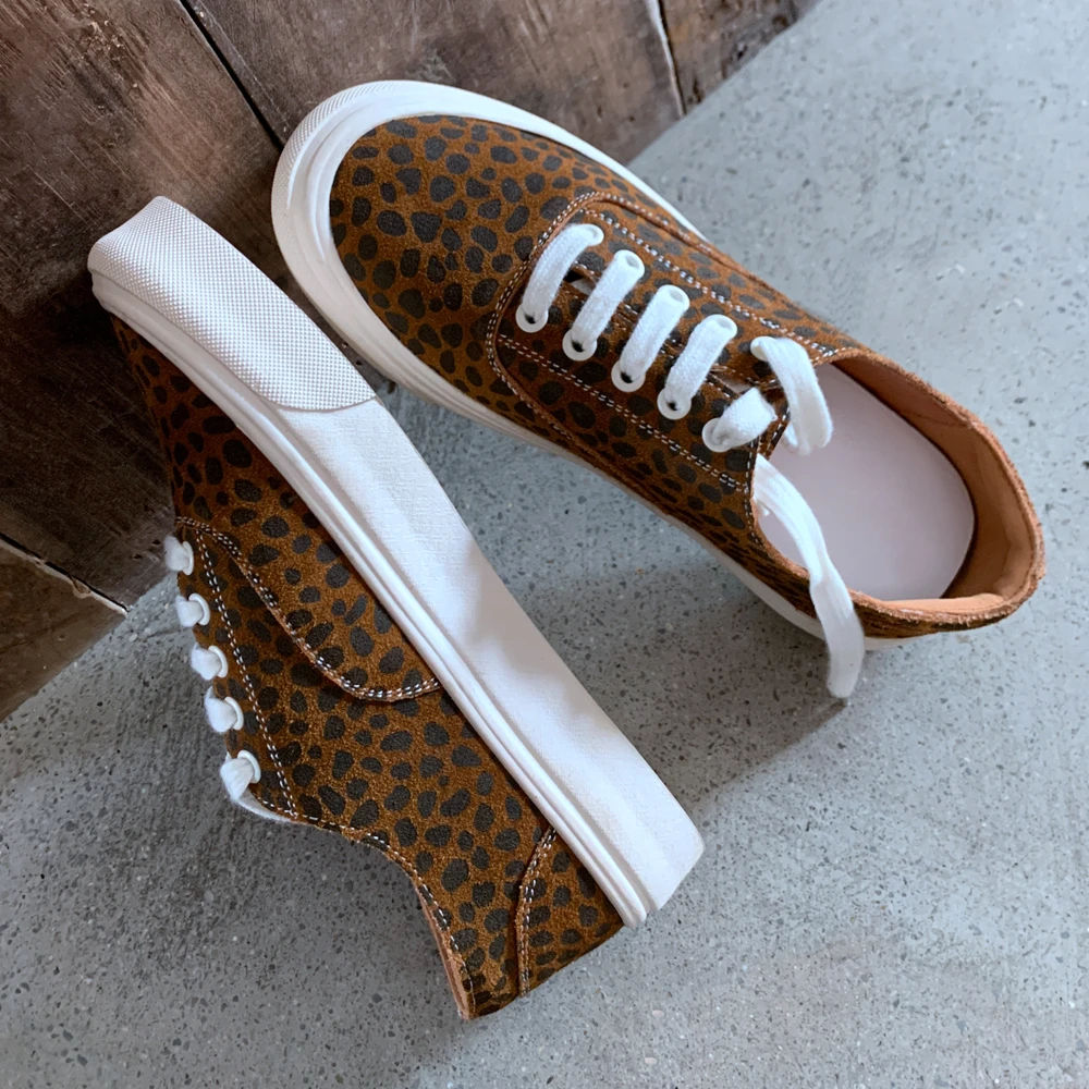 

Autuspin Leopard Women's Flats Genuine Leather Retro Shoes Fashion Women Loafers Classics Leisure Party Loafers New Casual Shoes