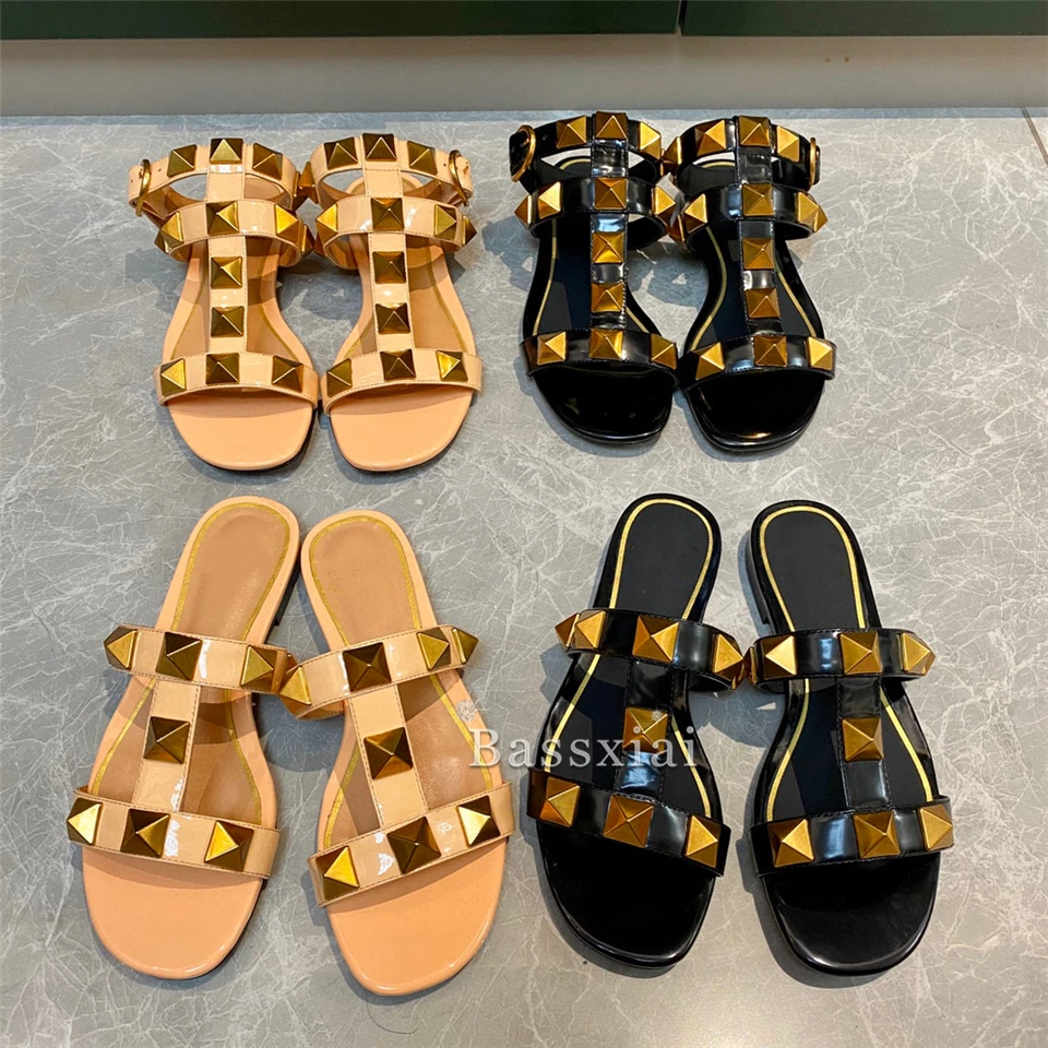 

Sexy T-straps Fretwork Sandals For Girls Women Flat Heel Real Leather Rivet Decor Open Toe Summer Sandalias Mujer