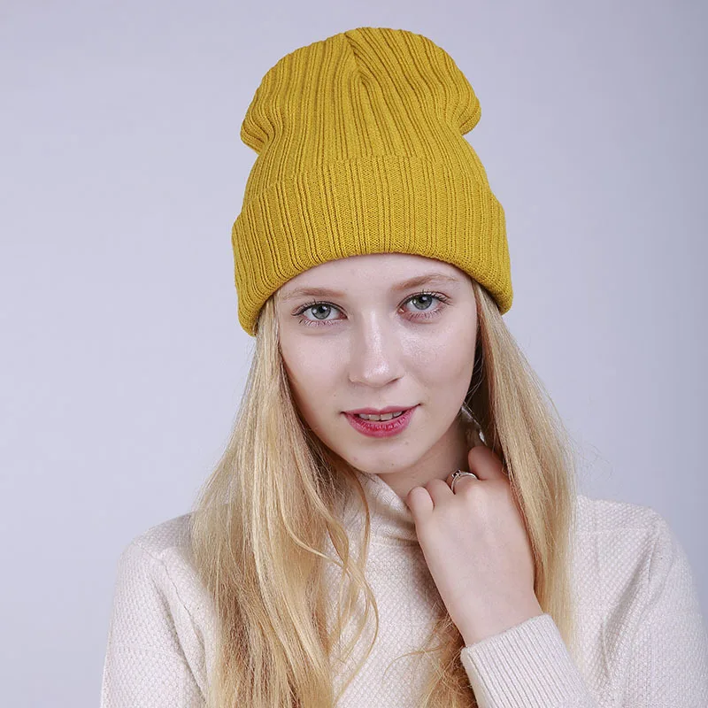 Новые осенне-зимние женские головные уборы однотонные Цвет прямые полосатая