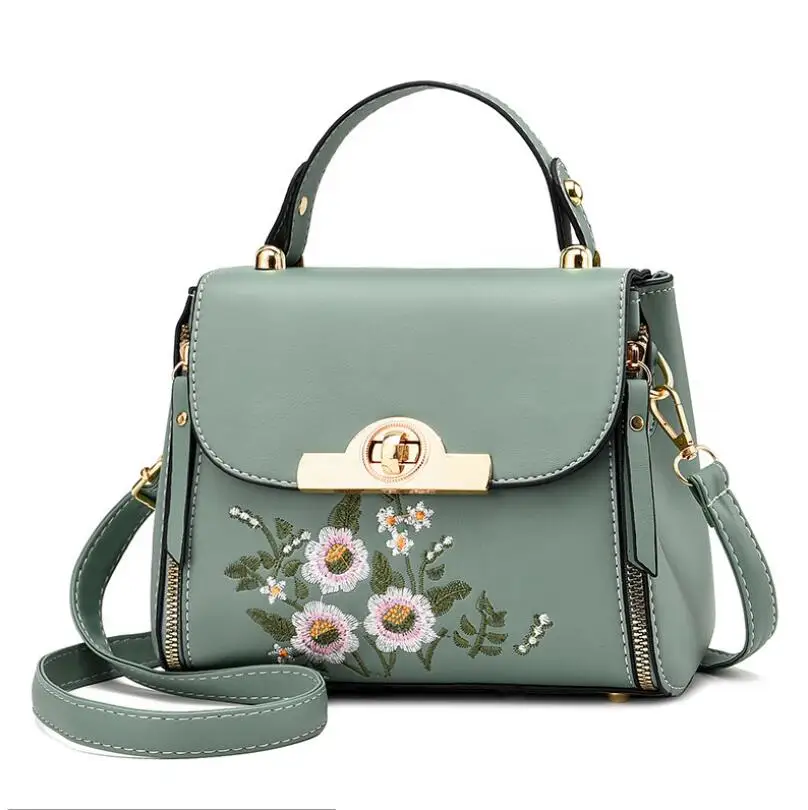 Сумка кросс-боди Женская с вышивкой маленькая квадратная сумочка мессенджер на