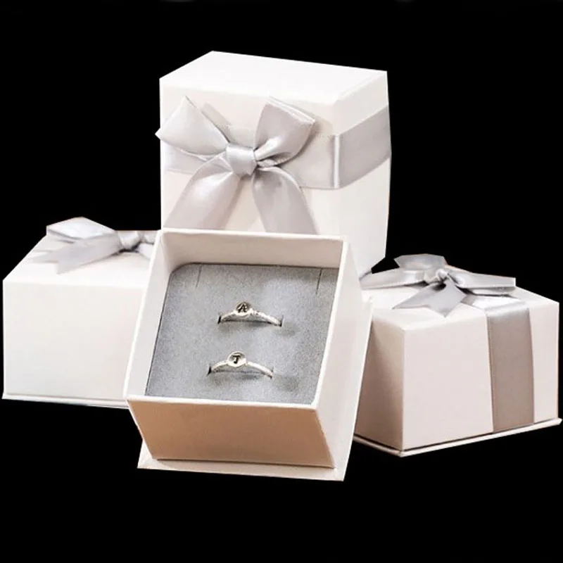 White Boxes For Jewelry 30pcs/lot 7x7x4.5cm Ring Earring Packaging Carrying Cases Box with Ribbon Necklace Pendant Packaging